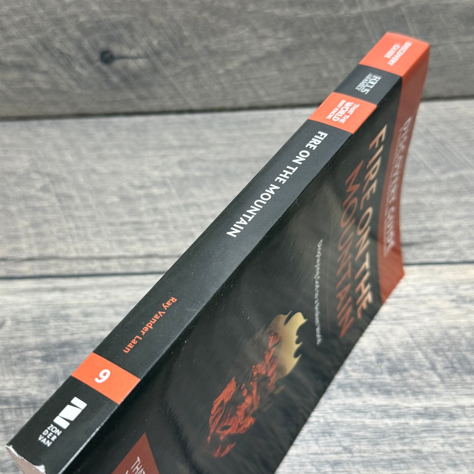 Fire on the Mountain Ray Vander Laan 2012 Discovery Guide Christian Zondervan PB