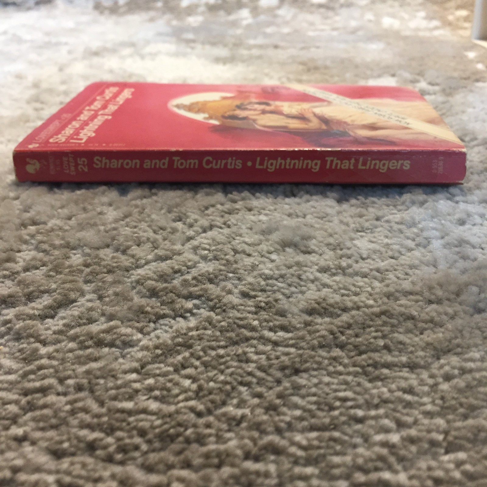 Lightning That Lingers Sharon And Tom Curtis 1983 Bantam Books Romance Book