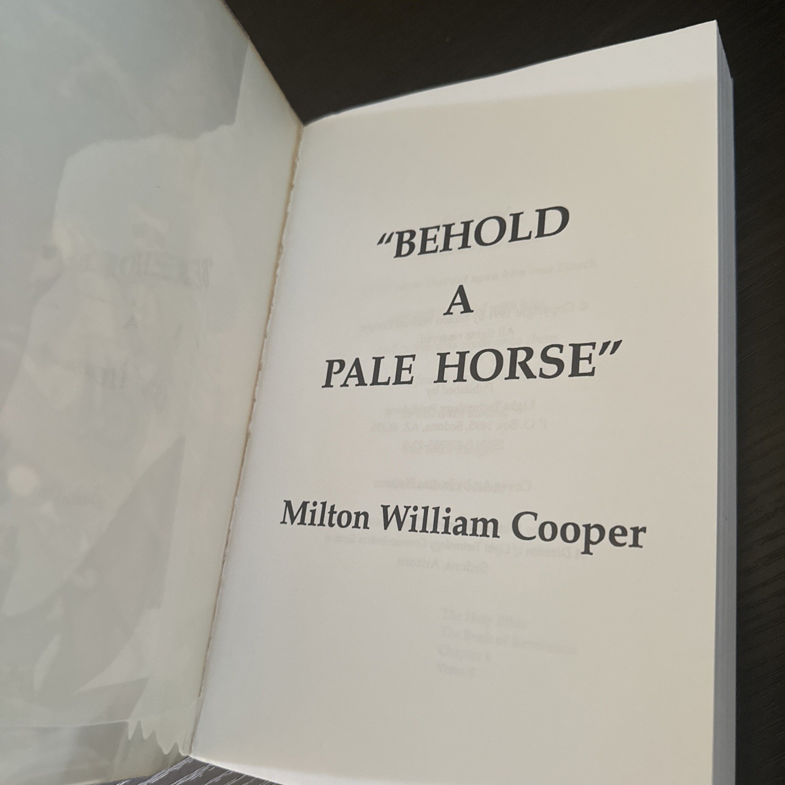 Behold a Pale Horse 1991 William Bill Cooper 500p UNREVISED Protocol of Zion CFR