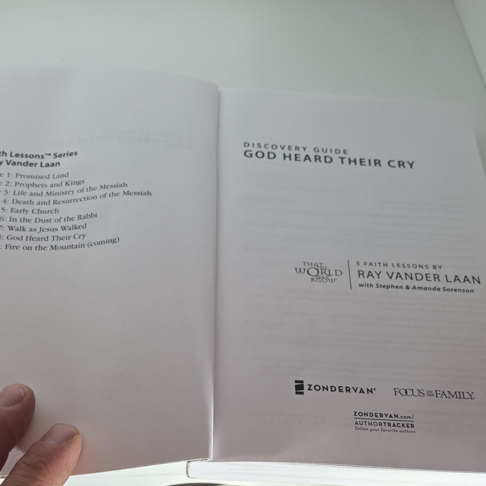 God Heard Their Cry Discovery Guide (Faith Lessons Vol 8) Ray Vander Laan PB
