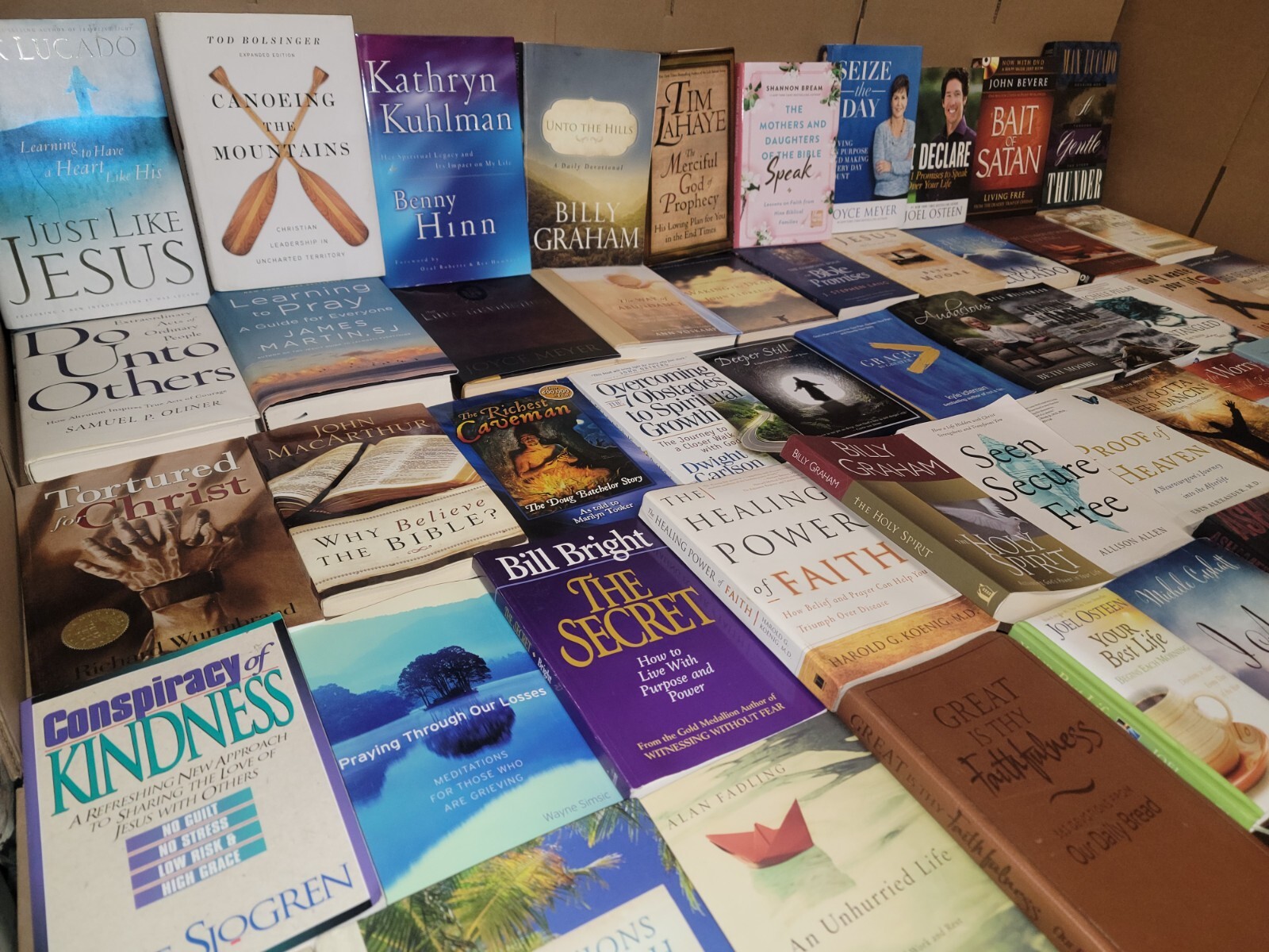 Lot of 100 Christian Prayer Bible Jesus Christ Stories Religion Book RANDOM*MIX