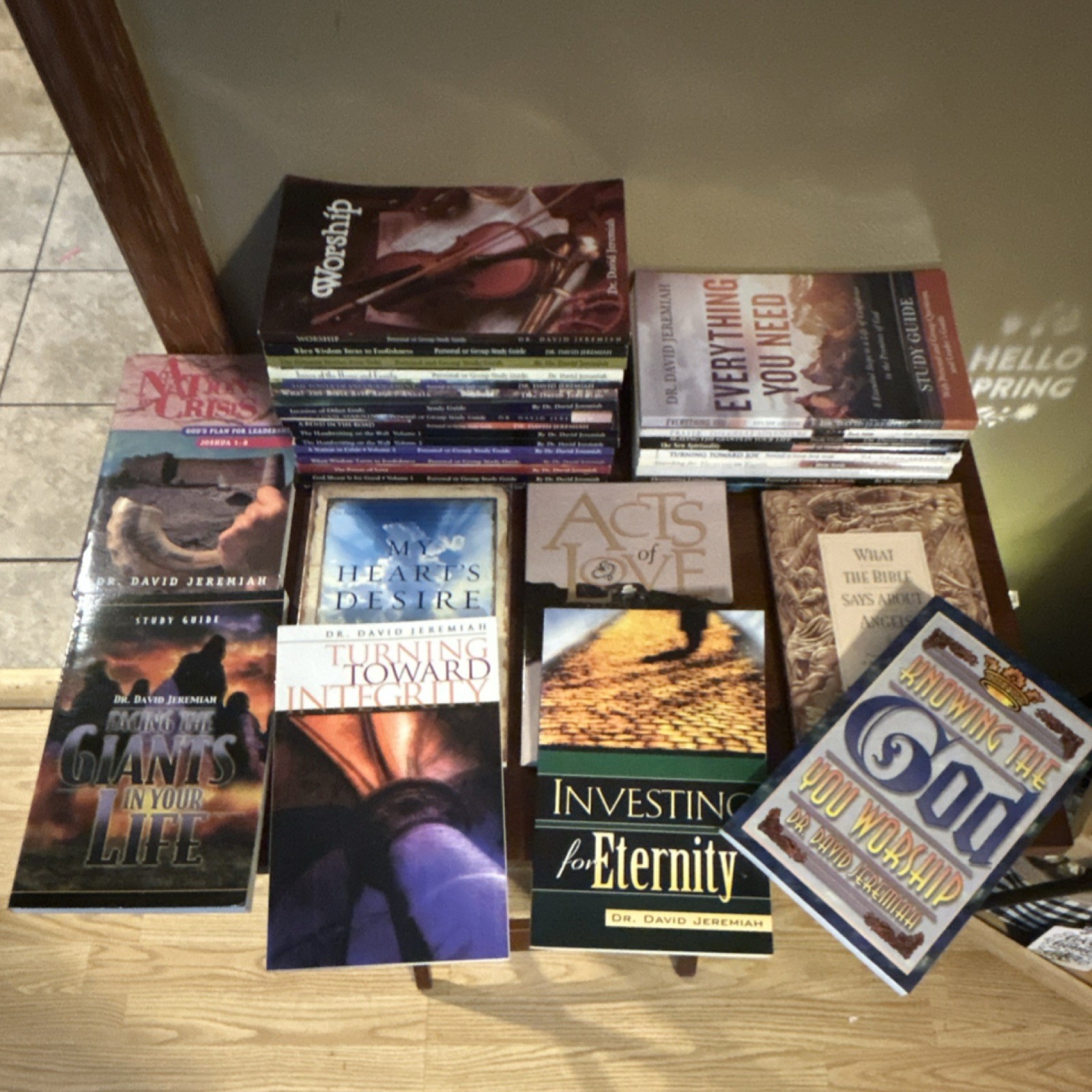David Jeremiah Books / lot of 42
