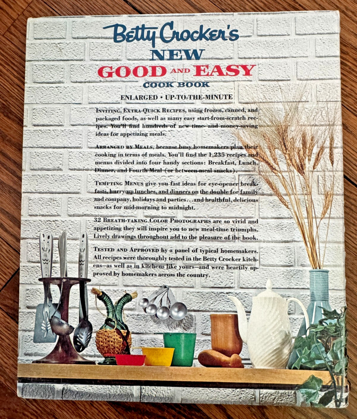 Betty Crocker Good and Easy Cook Book 1962 1st Edition 3rd Printing 192 Pages